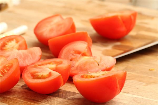 Skinkestrimler med tomatsalsa