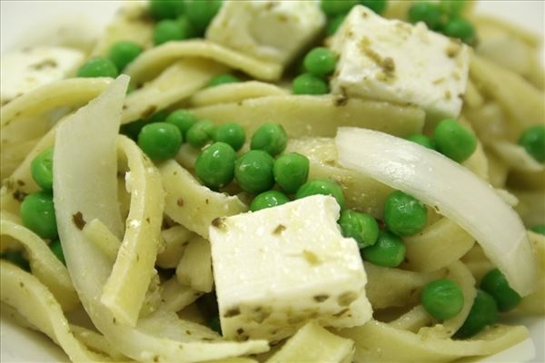 Pasta med feta og ærter