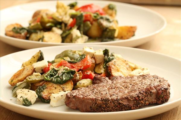 Steaks med varm kartoffelsalat