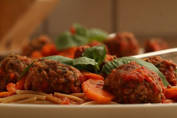 Pasta med kødboller