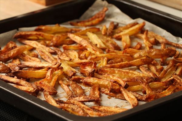 Barbecuebøf med bearnaise og pomme frites