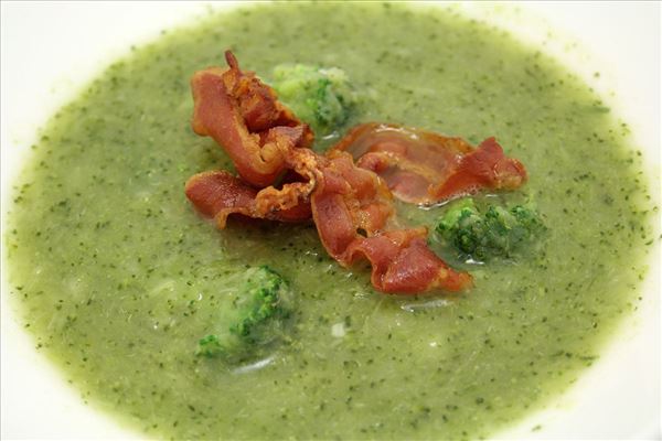 Broccolisuppe med bacon