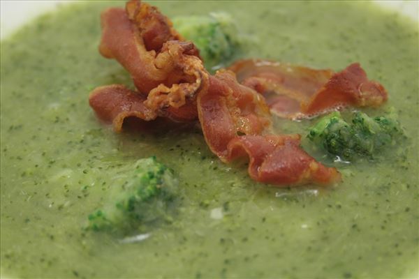 Broccolisuppe med bacon