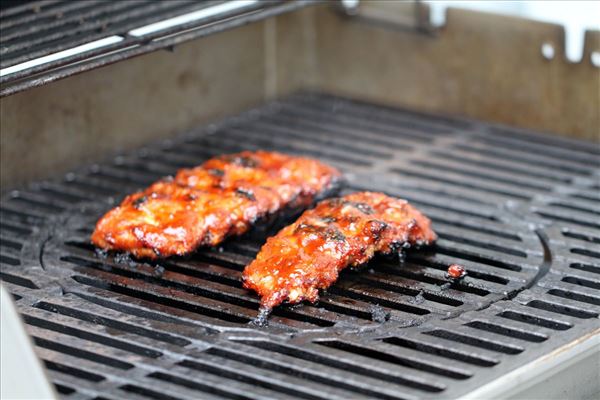 Spareribs med let salat