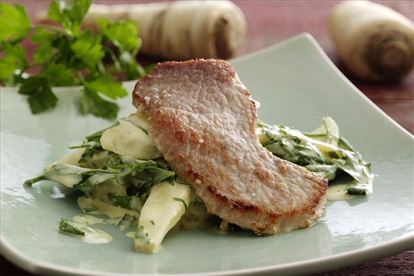 Skinkeschnitzler med persillerødder a la creme 