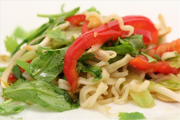 Thai nudelsalat