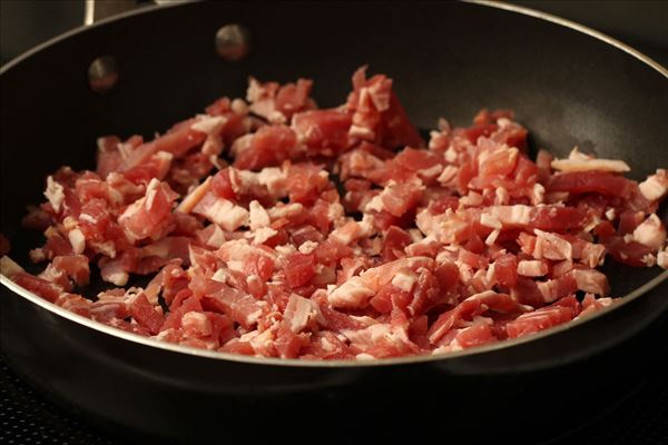 Squashtærte med bacon og skinketern