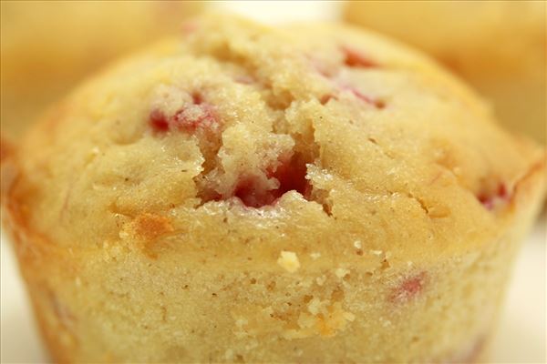 Jordbær-Rabarber muffins