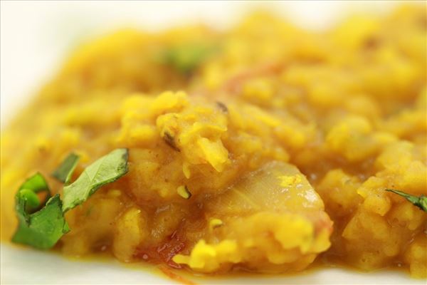 Daal Tarka, gule linser (Indien)