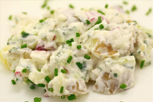 Kold kartoffelsalat med mayonnaise