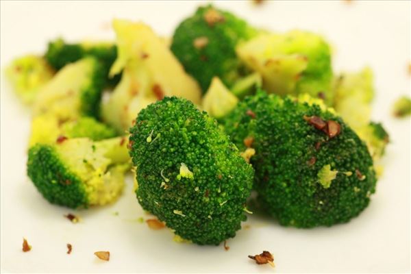 Hvidløgssvitset broccoli 