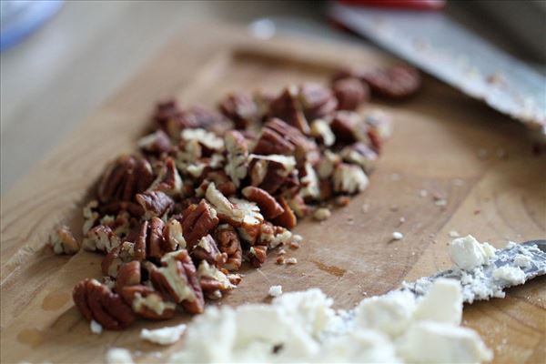 Varm spinatsalat med tomat og fetaost