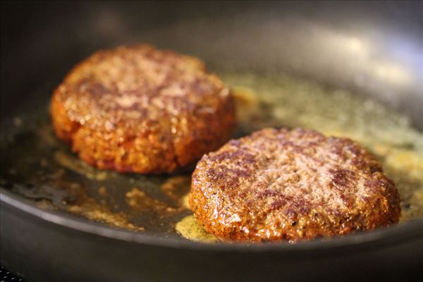 Peberbøffer med karry og paprika