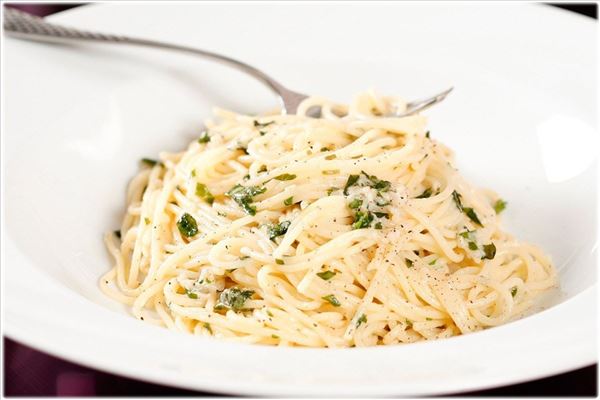 Pasta simple med parmesan