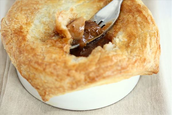 Beef and Guinness pie