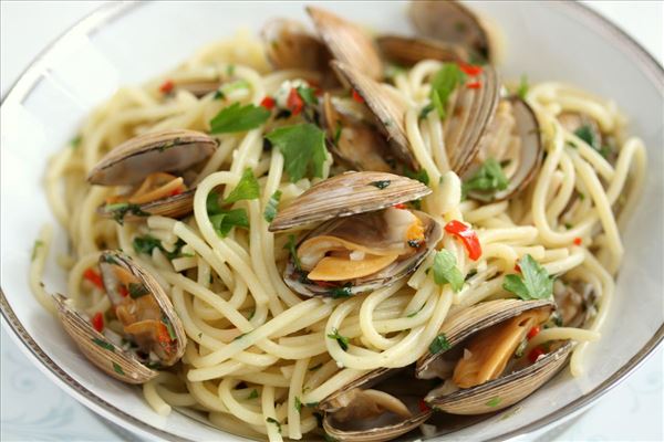 Spaghetti med venusmuslinger - spaghetti vongole