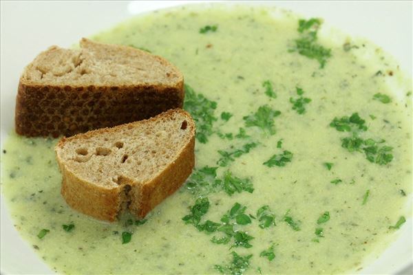 Squashsuppe med hvidløgsost