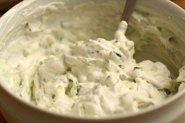 Øjvinds tzatziki på sødmælksyoghurt