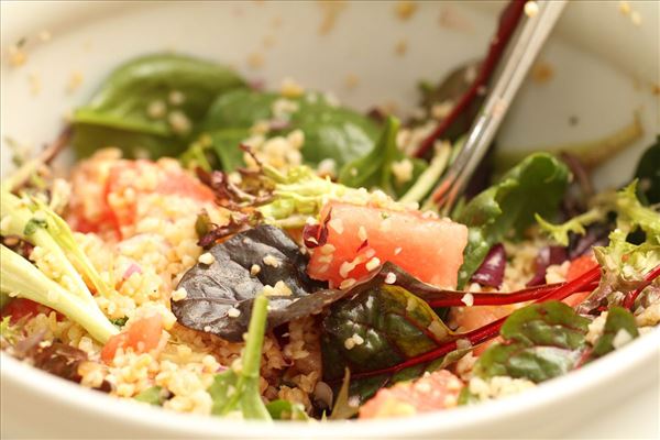 Sommersalat med couscous og vandmelon