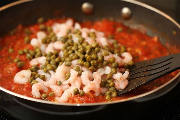 Pasta med rejer og kapers