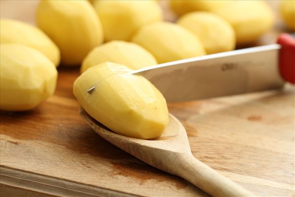 Helstegt kylling med hasselbackkartofler