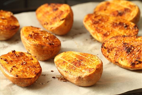 Ovnbagt kartoffel med hvidløg og paprika