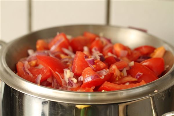 Stegte rødspætter med tomatkompot