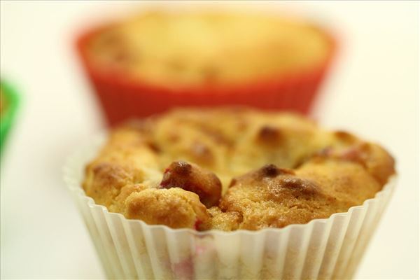 Rabarbermuffins med marcipan og citron