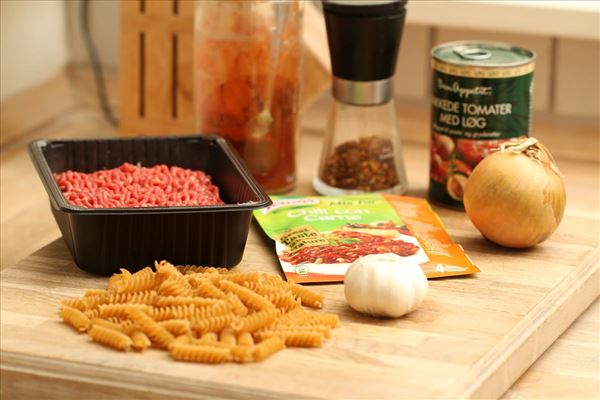 Pasta chili con carne (knorr pose)