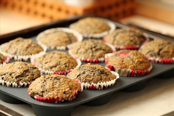 Muffin med banan og skovbær