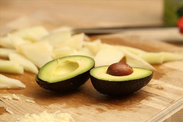 Kyllingesalat med melon og avocado