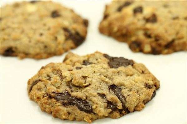 Store chokolade cookies