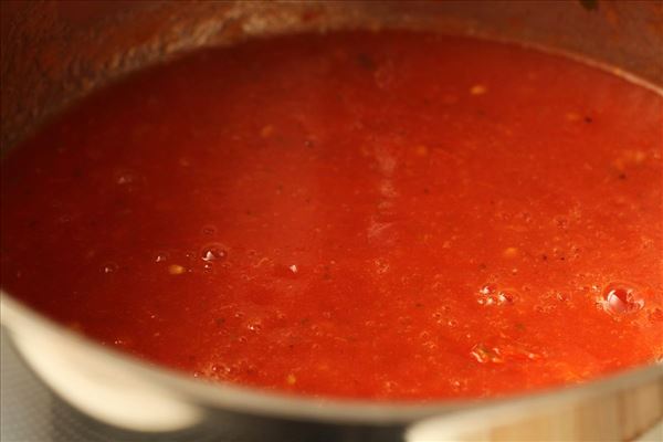 Tomatsuppe med pasta