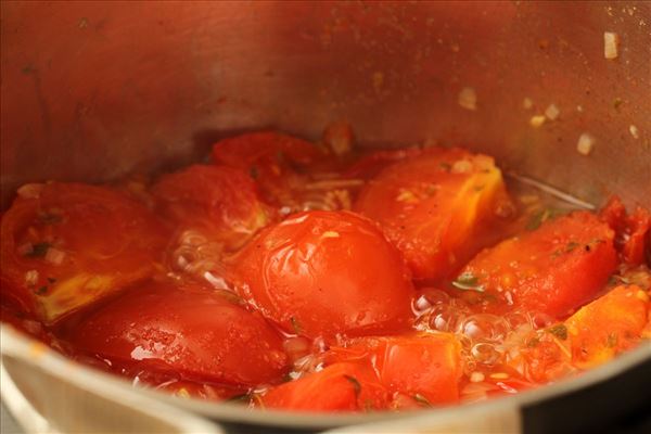 Tomatsuppe med pasta