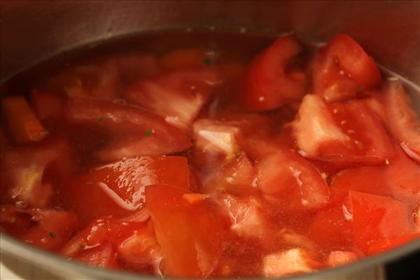 Tomatsuppe med pasta