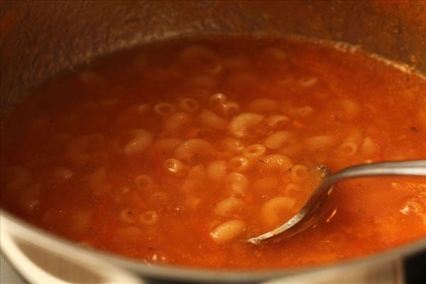 Tomatsuppe med pasta